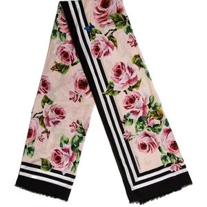 Description
•   Dolce & Gabbana Scarf
•   Black & Pink
•   Floral Print